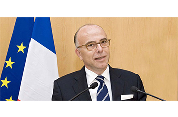 Courrier adressé le 6 septembre 2015 par Bernard CAZENEUVE à l'ensemble des maires de France concernant l'accueil des réfugiés et demandeurs d'a...