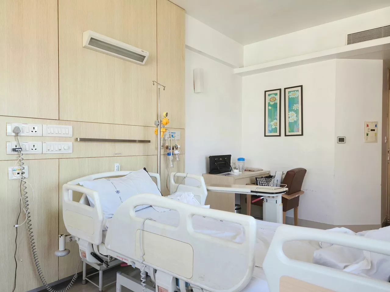 Photo : bannière décorative chambre d'hôpital