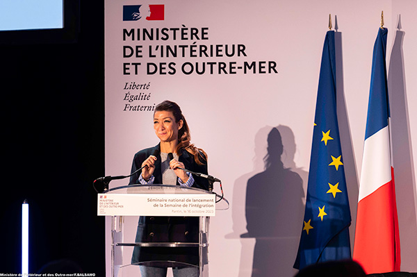 Sabrina Agresti-Roubache - secrétaire d'État chargée de la Citoyenneté et de la Ville